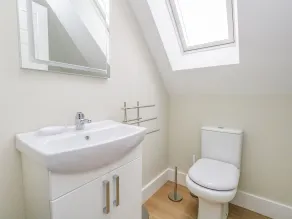 Roman Lodge - Baño