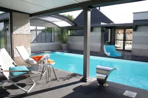 Une pause au logis - Piscina