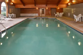 HomeTown Inn - Piscine