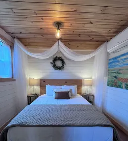 Tiny Home Resorts - Rom