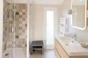 Contact Hôtels Le Savigny & Spa - Badeværelse