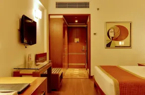 The Suryaa New Delhi - Room