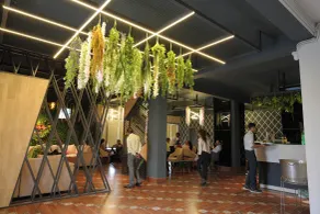The Carnation Mound - Restaurant