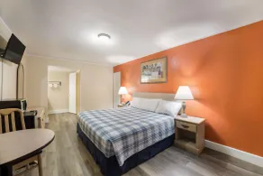 Rodeway Inn Cecil - Room