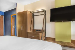 Holiday Inn Express & Suites Clarion by IHG - Chambre