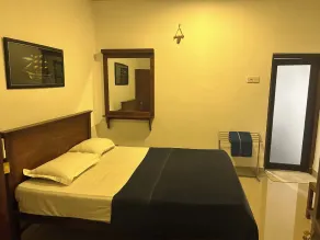 Thomasz Lodge - Camera