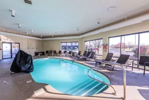 Quality Inn & Suites Southport - Basseng