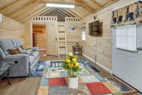 Waterfall Hikes & Fairways: Quiet Crossville Cabin - Interiør
