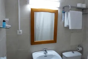 Hostal Sierpes - Bathroom