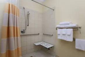 Comfort Inn & Suites Zanesville City Center - Salle de bain