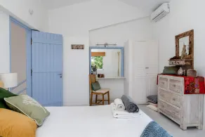 Costa Avithos - Room