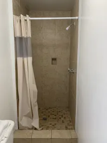 Loma Alta Motel - Bad