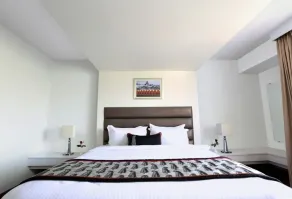 Golden Tulip Jaipur City Center - Room