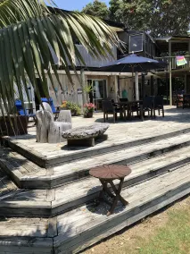 Driftwood Lodge Beachfront, Cable Bay Stays, Cable Bay, Northland - Lobby sitting area