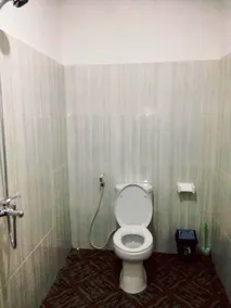 Padanta Homestay - Bathroom