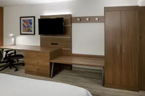 Holiday Inn Express Washington DC Downtown by IHG - Room