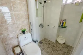 Tongyeong Iris Pension - Badezimmer