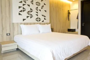 Tsix5 Phenomenal Hotel Pattaya - Rom