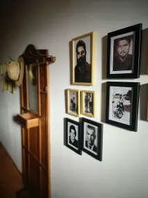 Tobia's House - Entrada (vista interna)