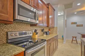 Private Pool & Grill: Canalfront Cape Coral Home - Innenbereich