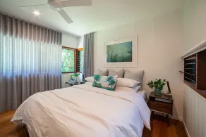 Byron Beach Retreats - The Bungalow  - Quarto