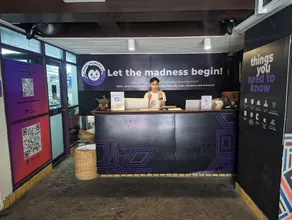 Mad Monkey Bangkok - Reception
