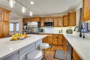 Rare Gem on a Ravine, Family Home in North Mankato - Innvendig