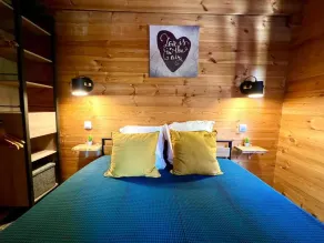 Les Gites d'Armor - Cottages avec Jacuzzi privatif - Værelse