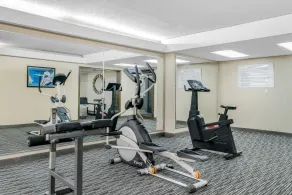 Quality Inn & Suites Banquet Center - Salle de remise en forme