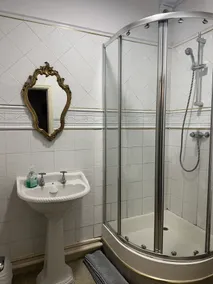 The Old Poets' Corner - Baño