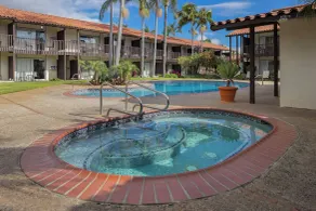 FOUND Hotels, Santa Barbara, Series by Marriott - Piscine