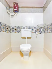 Hotel O Karimnagar - Badrum
