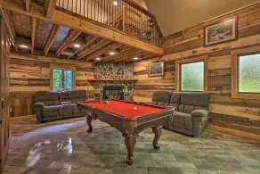 2 Mi to Beech Mtn Resort: Cabin w/ Deck & Grill! - Innvendig