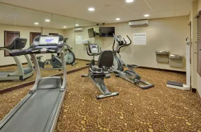 Holiday Inn Express Hotel & Suites Lebanon by IHG - Sala de fitness