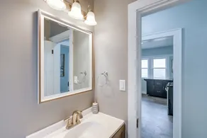 Milwaukee Vacation Rental: 6 Mi to City Center! - Badrum