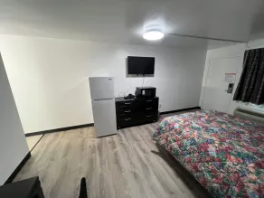 Economy Inn - Room
