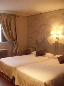Hotel Comillas - Chambre