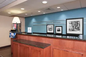 Hampton Inn & Suites Grand Rapids-Airport 28th St - Reception