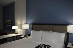 La Quinta Inn & Suites by Wyndham San Bernardino - Chambre