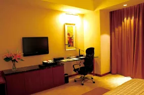 Merryland Traders Hotel - Room