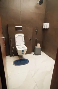 The Kailasha Resort - Bathroom