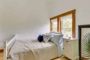 Quaint Goshen Apartment w/ Patio! - Rom