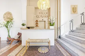 Villa Claudia Hotel Cannes Centre - Parking - Reception