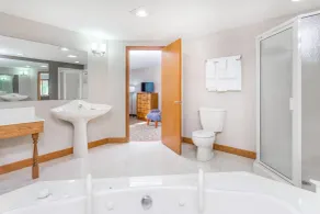  Baymont Inn And Suites By Wyndham Platteville  - Badezimmer