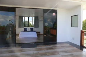Room-master Suite Family Room With Views - Rum