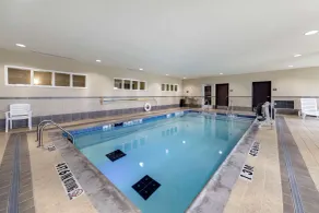 Comfort Inn & Suites Oklahoma City West - I-40 - Piscine