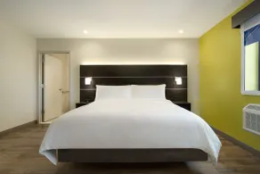 Holiday Inn Express - Jamaica - JFK AirTrain - NYC by IHG - Quarto