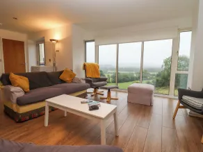 Cotswold View - Living area