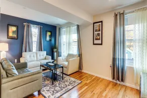 6 Mi to Dtwn New Haven: Duplex w/ Shared Yard - Intérieur