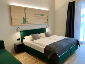 JUFA Hotel Laterns - Klangholzhus - Værelse
